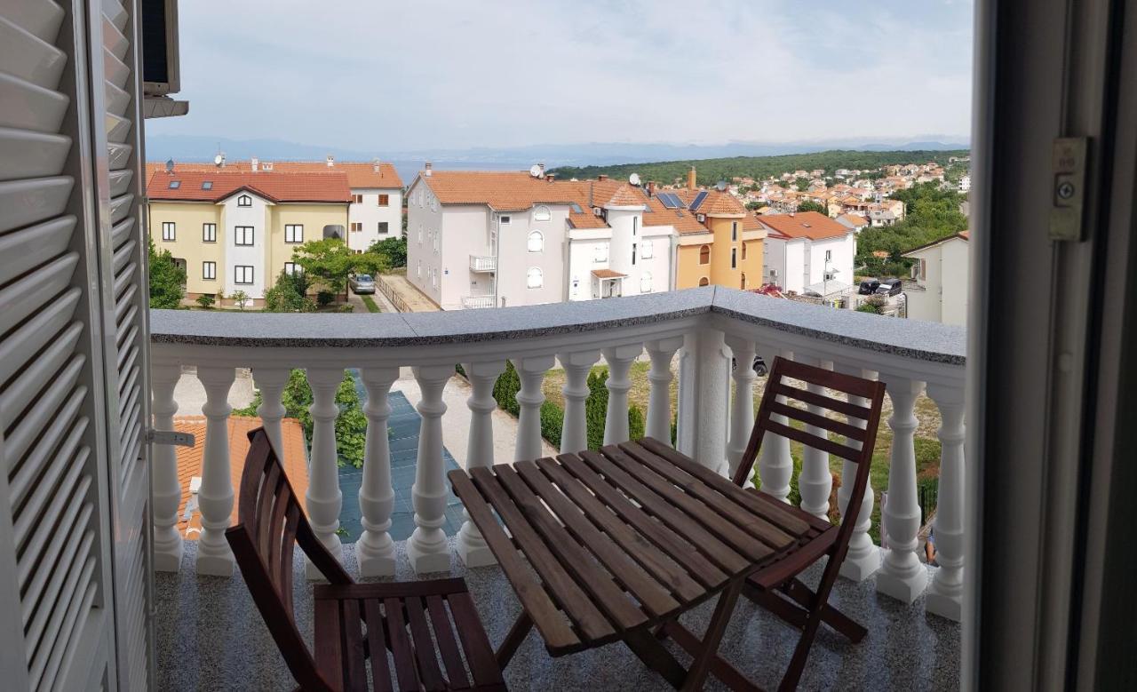 Mitra Apartments Malinska Esterno foto
